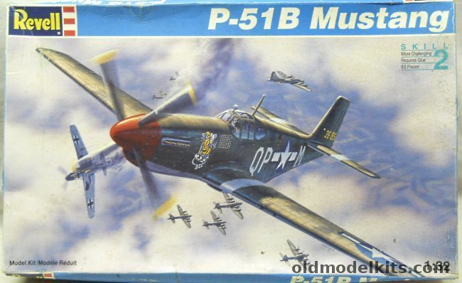 Revell 1/32 North American P-51B Mustang - 'BEE' Major Duane Beeson (19 Kills) 334th Fighter Squadron, 4773 plastic model kit
